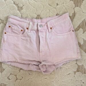 Levi size 26 high waist pink denim shorts